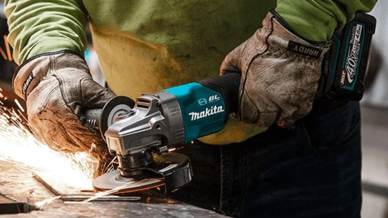 Makita 40V XGT Cordless Circular Saw Becoming Most Searched Pro Saw Tool